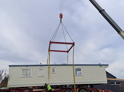 HEAVY MACHINERY TRAILERS - Smagās tehnikas Treileris.