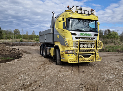 Komatsu / WB97