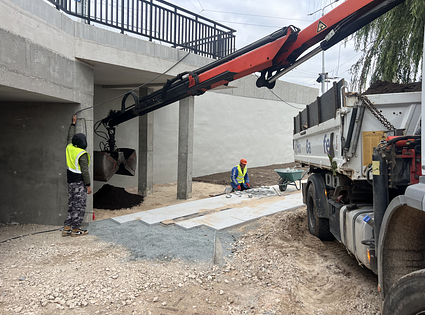 Mercedes-Benz  / Axor 