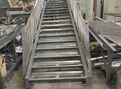 Metāla konstrukciju ražošana. Metināšanas darbi.