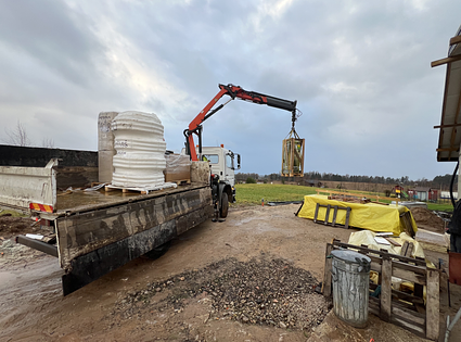 Mercedes-Benz  / Axor 