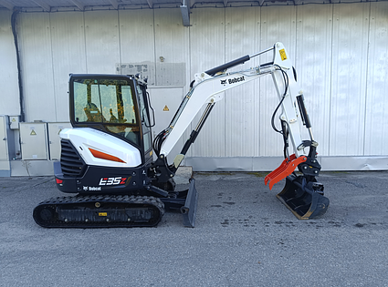 BOBCAT / E35Z