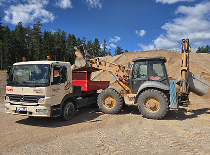 Mercedes, MAN,  / Bobcat