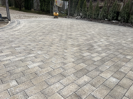 Ceļu būve un bruģēšana