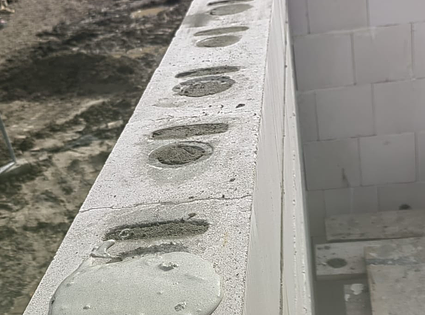 ESMU IEARADIES !! Paklpojumu klāsts bagātīgs !!  Pilns cikls Ēku renovācija , ēku celtniecība ! interesentiem Lūgums Zvanīt ,Rakstīt ..Starpnieki uzdzeriet ūdeni 