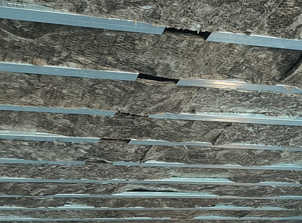 ESMU IEARADIES !! Paklpojumu klāsts bagātīgs !!  Pilns cikls Ēku renovācija , ēku celtniecība ! interesentiem Lūgums Zvanīt ,Rakstīt ..Starpnieki uzdzeriet ūdeni 