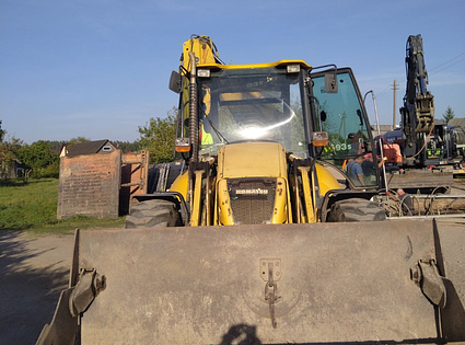 Komatsu  / 595