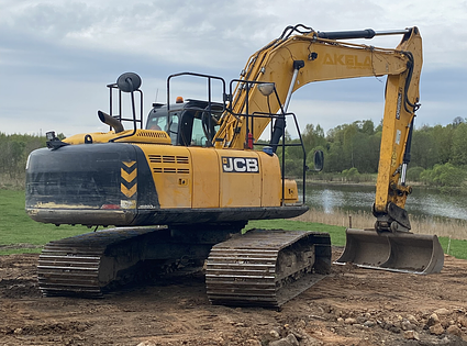 JCB / 220