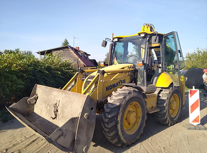 Komatsu  / 595