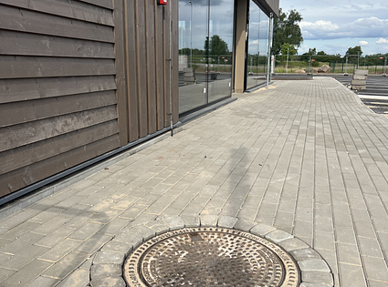 Ceļu būve un bruģēšana