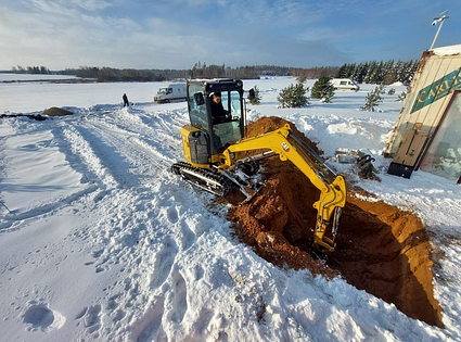 CATERPILLAR / CAT 302.7 Deluxe