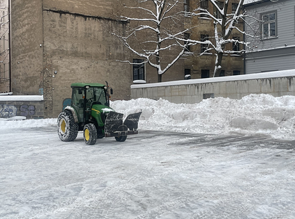 SNOW CLEARING SERVICES - Sniega tīrīšanas pakalpojumi