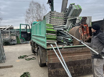 Mercedes-Benz  / Axor 