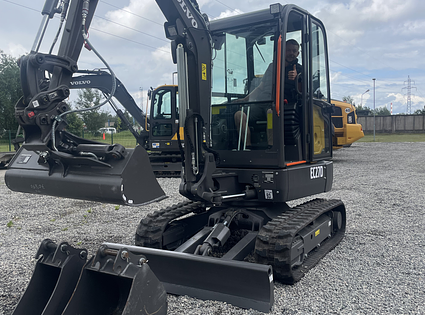 Volvo / EC27D