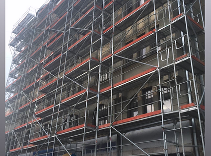 Sastatņu noma un montāža.  / Plettac