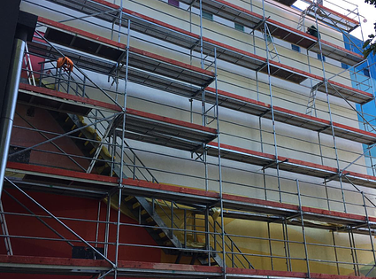 Sastatņu noma un montāža.  / Plettac