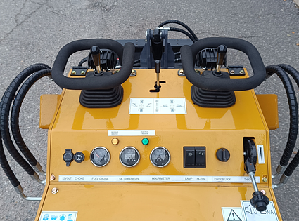 Infront / YF380