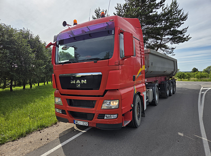 Mercedes, MAN,  / Bobcat