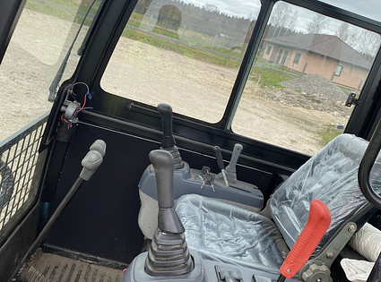 Mini ekskavatora pakalpojumi