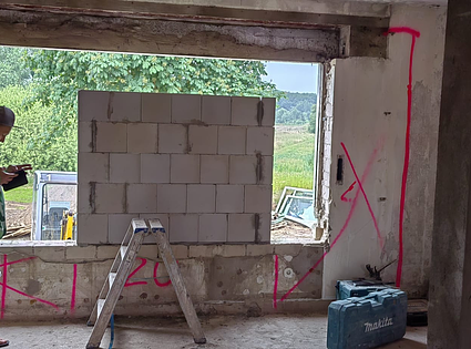 ESMU IEARADIES !! Paklpojumu klāsts bagātīgs !!  Pilns cikls Ēku renovācija , ēku celtniecība ! interesentiem Lūgums Zvanīt ,Rakstīt ..Starpnieki uzdzeriet ūdeni 