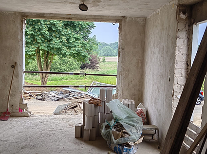 ESMU IEARADIES !! Paklpojumu klāsts bagātīgs !!  Pilns cikls Ēku renovācija , ēku celtniecība ! interesentiem Lūgums Zvanīt ,Rakstīt ..Starpnieki uzdzeriet ūdeni 